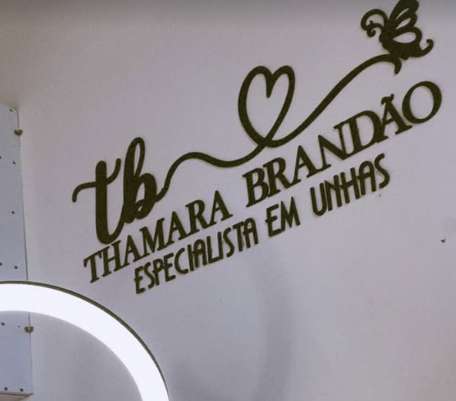 Thamara Brandão - Especialista em Unhas
